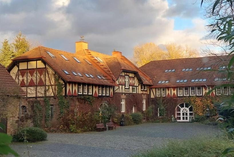 Rittergut Haus Laer Aparthotel Bochum Luaran gambar